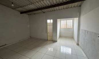 Imagem 4: Imóvel C/ Ponto comercial + 2 casas de 2 Qts em Lote 360m2 St. Veiga Jardim 2 em Aparecid