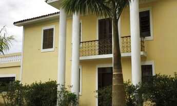 Imagem: CASA DE ESQUINA IMPONENTE NO CANTO DO MORRO