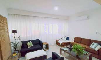 Imagem 3: Apartamento Reformado em Copacabana Posto 6, 3 Quartos (1 Suíte), 1 Vaga!