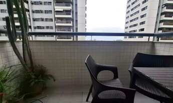 Imagem 3: Apartamento de 2 quartos com suíte , sol da manhã, andar alto, em um dos melhores pontos d