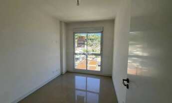 Imagem 7: APARTAMENTO 2 QUARTOS SENDO 1 SUÍTE NO CENTRO DE FLORIANÓPOLIS COM SACADA CHURRASQUEIRA E