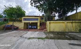 Imagem 2: Casa em Porto Alegre, no bairro Belém Novo, com 3 dormitório(s), e 3 banheiros, à venda