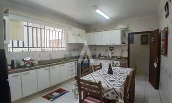 Imagem 4: Casa plana com 1 suíte e 5 quartos à venda no bairro Saguaçu em Joinville-SC por R$1.080.0