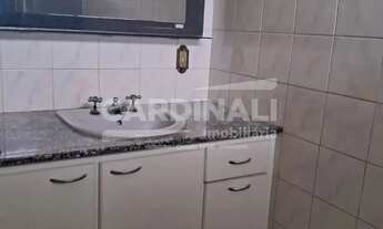 Imagem 6: Casa de esquina com localização privilegiada, ótima oportunidade de investimento