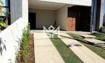 Imagem 3: Casa à Venda no Bairro Vivare em Viamão com 3 Quartos, Suíte e Acabamento Moderno