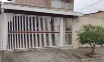 Imagem 3: Sobrado de 275m com 4 dormitórios sendo 2 suítes no Vila Branca em Jacareí