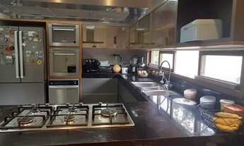 Imagem 6: Excelente casa 5/4 com suítes,piscina com borda infinita para a mata Reserva do Vale