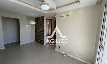 Imagem 2: Apartamento com 2 dormitórios para alugar, 51 m² por R$ 2.727,00/mês - Glória - Macaé/RJ