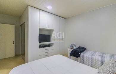 Imagem 5: PORTO ALEGRE - Casa Padrão - Vila Nova