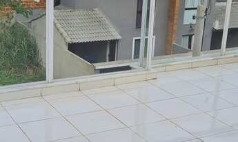 Imagem 2: Casa triplex 2quartos terraço gourmet garagem quintal px WestShopping 220mil Ac. Financia