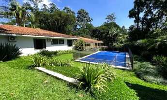 Imagem 2: CHÁCARA FLORA - CASA TÉRREA - 4 SUITES - JARDIM - PISCINA - ESPAÇO GOURMET