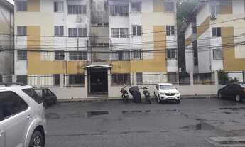 Imagem 4: Apartamento para venda com 62 metros quadrados com 2 quartos em Trobogy - Salvador - BA