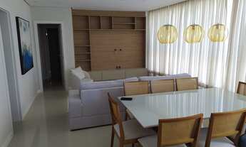 Imagem 7: Apartamento Mobiliado no Centro de Balneario Camboriu x imóvel em Curitiba