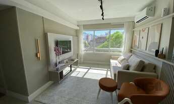 Imagem 2: Apartamento 3 dormitórios 1 suíte com closet , e 2 vagas de garagem no Menino Deus