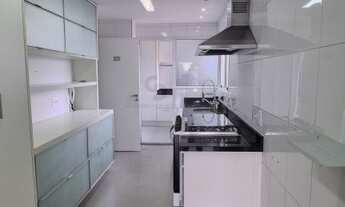 Imagem 3: Apartamento em andar alto , reformado em condominio clube