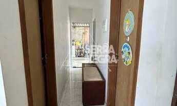 Imagem 2: CASA COM 2 QUARTOS, TODA NO PORCELANATO, EXCELENTE LOCALIZAÇÃO, SHA CONJUNTO 4 ARNIQUEIRAS