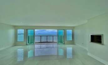 Imagem 2: Apartamento Frente Mar com 4 Suítes no Centro de Balneário Camboriú