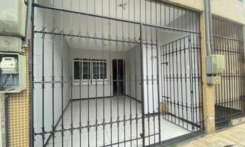 Imagem: Aluguel de casa com Garagem com 2-4 uma