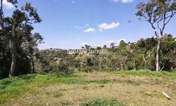 Imagem 4: Terreno Plano Espetacular à Venda na Região do Alto do Capivari - Campos do Jordão/SP