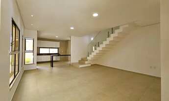 Imagem 4: Casa Duplex em rua Privativa com 4 suítes para aluguel com 170 m2