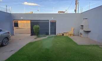 Imagem 2: Vende está casa de tres quartos financiado por qualquer Banco, Bairro Cidade Jardim