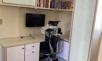 Imagem 7: Apartamento para venda possui 65 metros quadrados com 2 quartos em Centro - Florianópolis