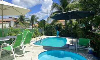 Imagem 2: SUPER OFERTA, LINDA CASA COM 04 QUARTOS, 02 SUITES. VIZINHA AO PARQUE AQUATICO! CARNEIROS