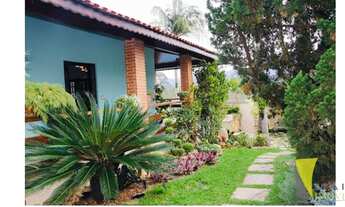 Imagem 5: Belissima Casa Avarandada 2 suítes, Closet, Sauna, Piscina com cascata vista para serra, c