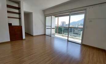 Imagem 2: 2 quartos (sendo um suíte), varada, garagem, 111 m2