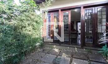 Imagem 7: Casa à Venda - Bandeirantes, 4 Quartos, 640 m2