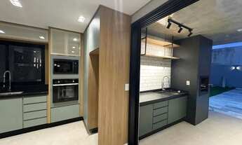 Imagem 7: Casa no Astúrias com 240 m² de construção, R$ 1.920.000