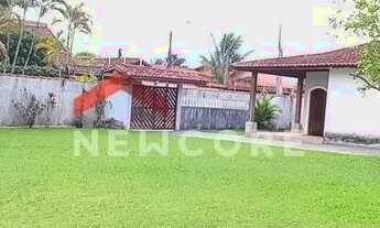 Imagem 2: Sobrado em Rua Aldo Marcucci - Praia das Palmeiras - Caraguatatuba/SP