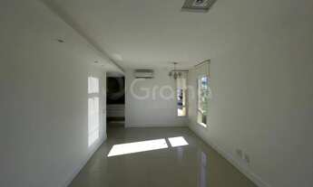 Imagem 4: Apartamento para Venda em Florianópolis, Campeche, 2 dormitórios, 1 suíte, 2 banheiros, 1