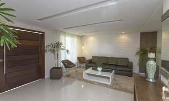 Imagem 3: Casa em condomínio no ORLEANS com 310 m²