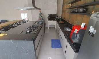 Imagem 6: 2017 - Casa com 2 quartos, sendo 1 suíte, completa em armários, 5 vagas de garagem, à vend