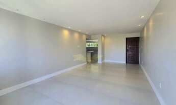 Imagem 2: Apartamento Com 3 Quartos Distribuído Em 110M² E 2 Vagas De Garagem Na Ondina. LR4KHF