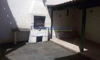 Imagem 2: Casa à venda e locação 300 m2 a.u - 465 m2 a.t - 4 dormitórios sendo 1 suíte - 6 vagas - J