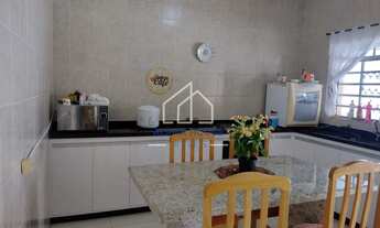 Imagem 4: Casa à venda, com 2 dormitórios, 1 edícula, Conjunto Residencial Araretama, Pindamonhangab