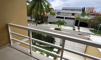 Imagem 7: Casa Espetacular com 6 Suítes e Lazer Completo na Barra da Tijuca