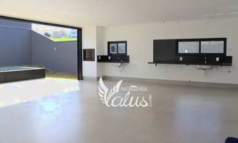 Imagem 7: Sobrado de Alto Padrão, com 04 suítes, sendo a master com closet, piscina e espaço gourmet