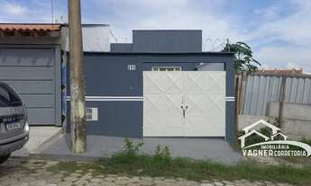 Imagem: Casa com 02 quartos sendo 01 suite no Bairro