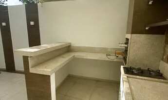 Imagem: Apartamento no flamboyant com área externa