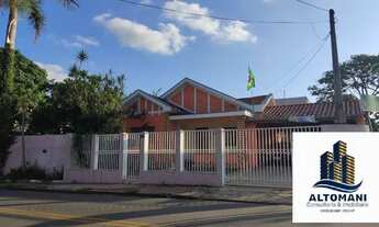 Imagem: Bela Casa com 3 Dormitórios, 1 Suíte