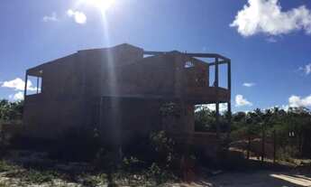 Imagem 2: Casa em construção na praia de Massarandupió