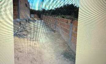 Imagem 4: Casa em construção na praia de Massarandupió