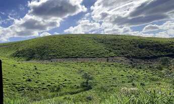 Imagem 3: Lote/Terreno para venda possui 600 metros quadrados em Centro - Igaratá - SP