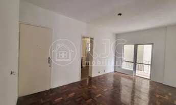 Imagem 7: Apartamento para venda tem 75 metros quadrados com 2 quartos em Grajaú - Rio de Janeiro