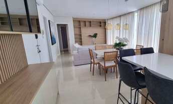 Imagem 3: Apartamento Mobiliado no Centro de Balneario Camboriu x imóvel em Curitiba