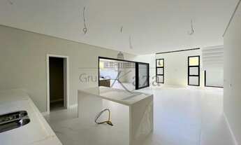 Imagem 6: Casa de Alto Padrão - Residencial Jardim do Golfe III - 430m² - 5 Suítes