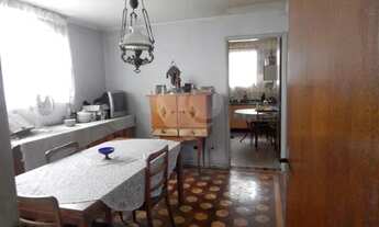 Imagem 5: Sobrado em rua tranquila com ótima localização